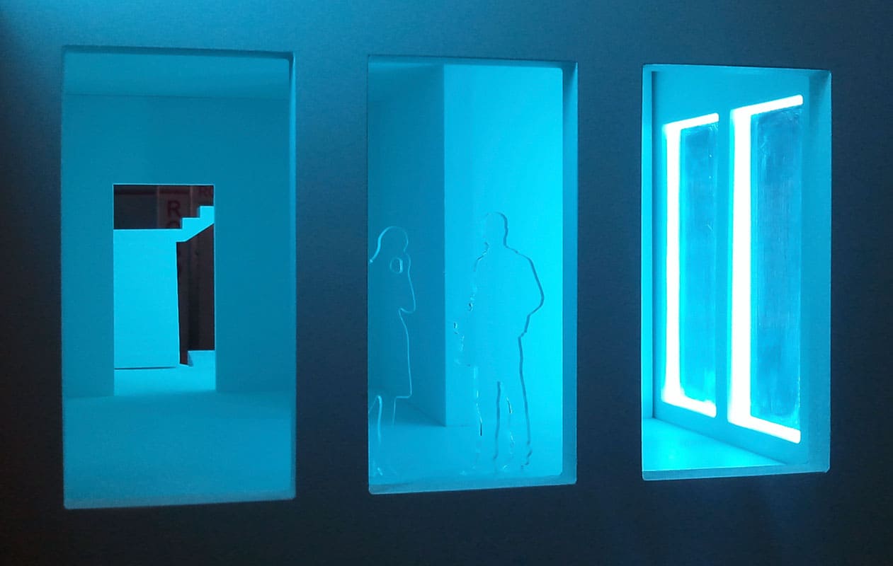Detail eines Architekturmodells aus Plexiglas® und anderen Kunsttoffen, beleuchtbar durch LED-Bänder in RGB